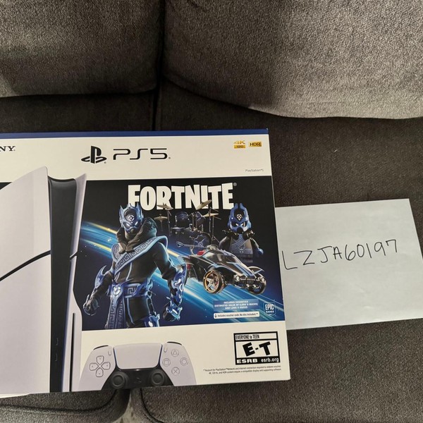 PlayStation 5 Slim Standard Edition (2023) - 1 TB, White