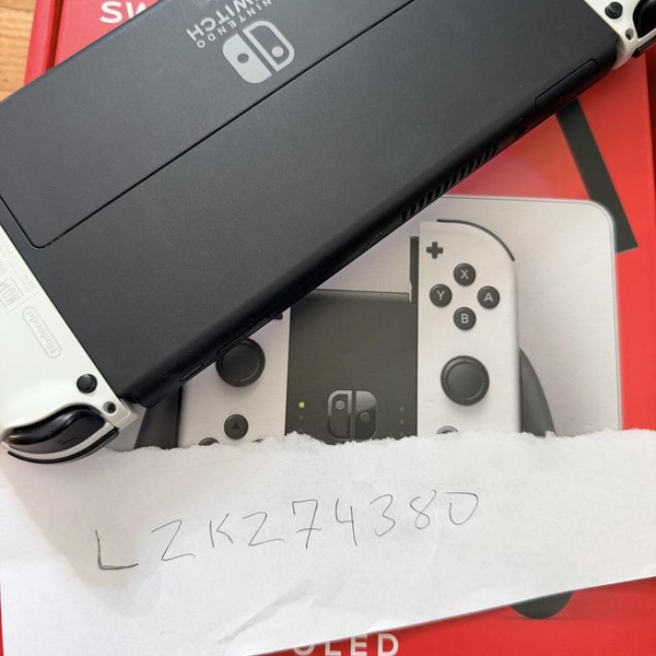 Nintendo Switch - OLED - 64 GB, White