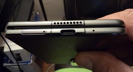 Mint
													Honor Magic V2 - Unlocked Non-US, Black, 512 GB, 16 GB, photo 1 of 13