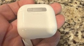 Used
													Apple AirPods 4th Gen - Standard, photo 3 of 4