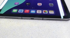 Good
													Apple iPad Air 4th Gen - Unlocked, Gray, 64 GB, A2324, photo 2 of 12