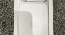 New
													Apple iPhone 17 Pro - Unlocked, Silver, 256 GB, A3256, photo 1 of 4