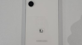 Mint
													Samsung Galaxy S23 FE - Unlocked, Cream, 256 GB, 8 GB, SM-S711U1, photo 3 of 14