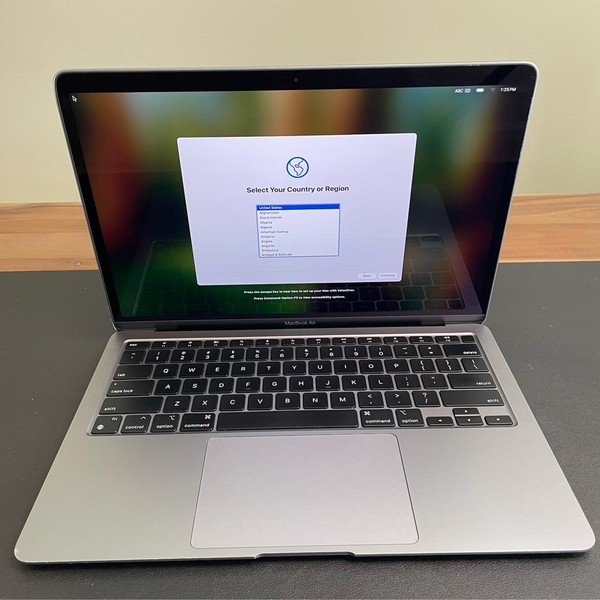 MacBook Air 2020 - 13 inch - 256 GB, Gray, 8 GB, Apple M1