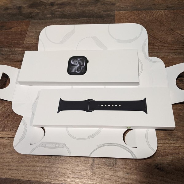 Apple Watch Series 11 46mm - Jet Black, A3333 - GPS, Aluminum