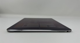 Good
													Apple iPad Pro 9.7" - Unlocked, Gray, 32 GB, A1674, photo 4 of 6