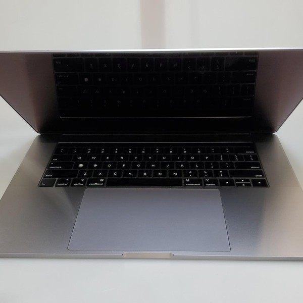 MacBook Pro 2019 - 15 inch - I9, Gray, 1 TB, 32 GB