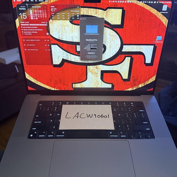 MacBook Pro 2021 - 16 inch - 1 TB, Gray, 16 GB, Apple M1 Pro 10-core