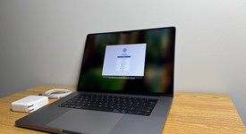 Mint
													MacBook Pro 2021 - 16" - Apple M1 Pro 10-core, Gray, 512 GB, 16 GB, photo 2 of 9