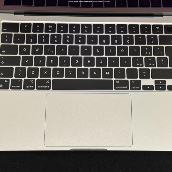 MacBook Air 2024 (M3) - 13 inch - 256 GB, Silver, 8 GB, Apple M3, 8-core GPU