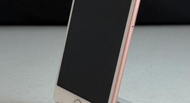Good
													Apple iPhone 7 Plus - Unlocked, Rose Gold, 32 GB, A1661, photo 4 of 12