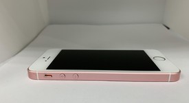 Good
													Apple iPhone SE 1st Gen 2016 - Unlocked, Rose Gold, 64 GB, A1662, photo 4 of 8