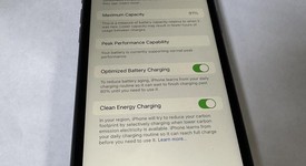 Fair
													Apple iPhone Xr - Unlocked, Black, 64 GB, A1984, photo 3 of 5