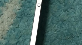 Good
													Apple iPhone SE 1st Gen 2016 - Unlocked, Grey, 16 GB, A1662, photo 3 of 6