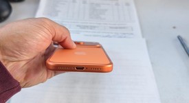 Mint
													Apple iPhone 17 Pro - Unlocked, Cosmic Orange, 256 GB, A3256, photo 3 of 7