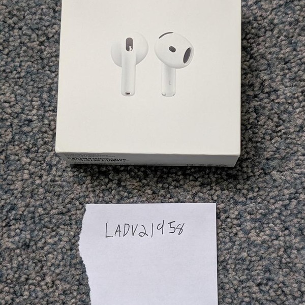 Apple AirPods 4th Gen - Standard