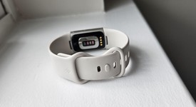 Mint
													Fitbit Charge 6 - Silver, photo 1 of 9