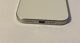 Mint
													Apple iPhone 15 Pro - Unlocked Non-US, White, 256 GB, A3102, photo 5 of 8