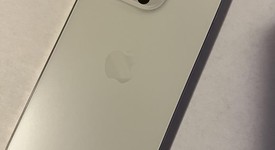 Mint
													Apple iPhone 15 Pro - Unlocked Non-US, White, 256 GB, A3102, photo 3 of 8