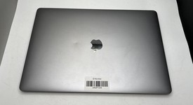 Good
													MacBook Pro 2018 (With Touch Bar) - 15" - I9, Gray, 1 TB, 32 GB, photo 2 of 10