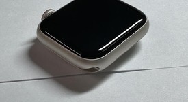 Mint
													Apple Watch SE 3rd Gen 40mm - Unlocked, Starlight, A3326 - Cellular, photo 5 of 6