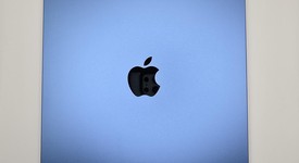 Mint
													Apple iPad 10th Gen - Unlocked, Blue, 64 GB, A2757, photo 3 of 8