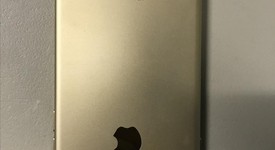 Good
													Apple iPhone 7 - Sprint, Gold, 32 GB, A1660, photo 5 of 8