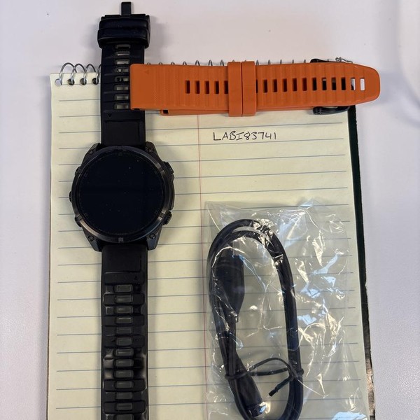 Garmin Fenix 8 - Carbon, AMOLED