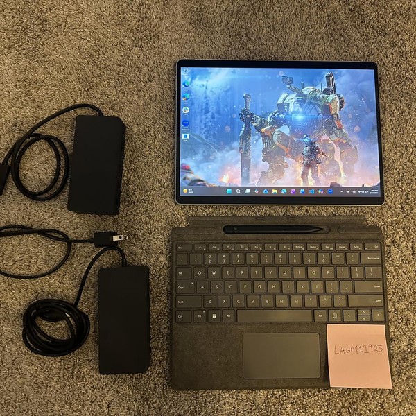 Microsoft Surface Pro 8 - 256 GB, Platinum, 16 GB, Intel Core i7