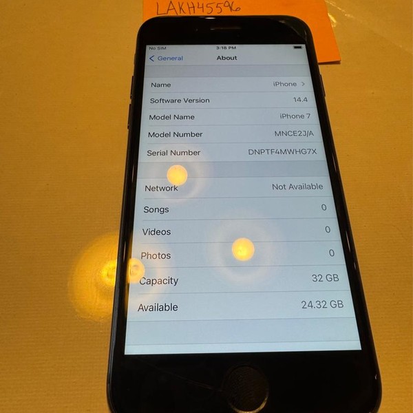 Apple iPhone 7 - Unlocked Non-US, 32 GB, Jet Black, A1779