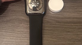 Good
													Apple Watch Series 9 45mm - Unlocked, Midnight, A2984 - Cellular, Aluminum, photo 4 of 6