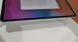 Mint
													Apple iPad Pro 12.9" 4th Gen 2020 - Unlocked, Silver, 1 TB, A2069, photo 5 of 10