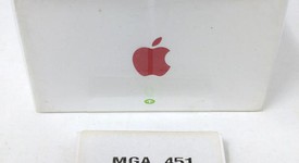 New
													Apple iPhone SE 2nd Gen 2020 - Cricket, Red, 64 GB, A2275, photo 3 of 4