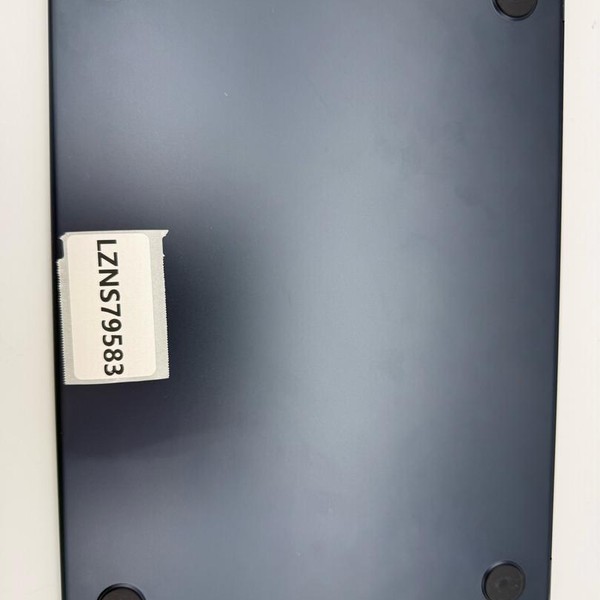 MacBook Air 2022 (M2) - 13 inch - 256 GB, Midnight, 8 GB, Apple M2