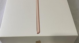 Mint
													Apple iPad 6th Gen - Wi-Fi, Gold, 128 GB, A1893, photo 1 of 9