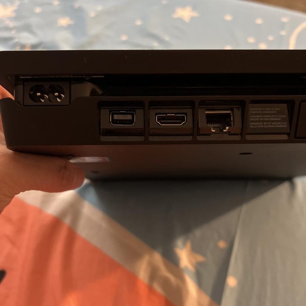 PlayStation 4 Slim - 500 GB, Black