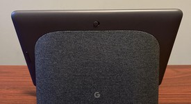 Mint
													Google Nest Hub Max - Charcoal, photo 5 of 8