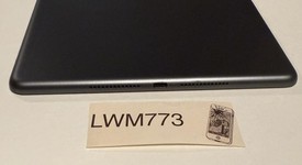 Good
													Apple iPad 9th Gen - Unlocked, Gray, 64 GB, A2603, photo 4 of 7