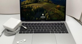 Good
													MacBook Air 2019 - 13" - I5, Silver, 128 GB, 8 GB, photo 1 of 14