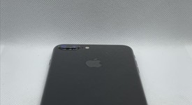 Mint
													Apple iPhone 7 Plus - Unlocked, Jet Black, 128 GB, A1661, photo 3 of 7