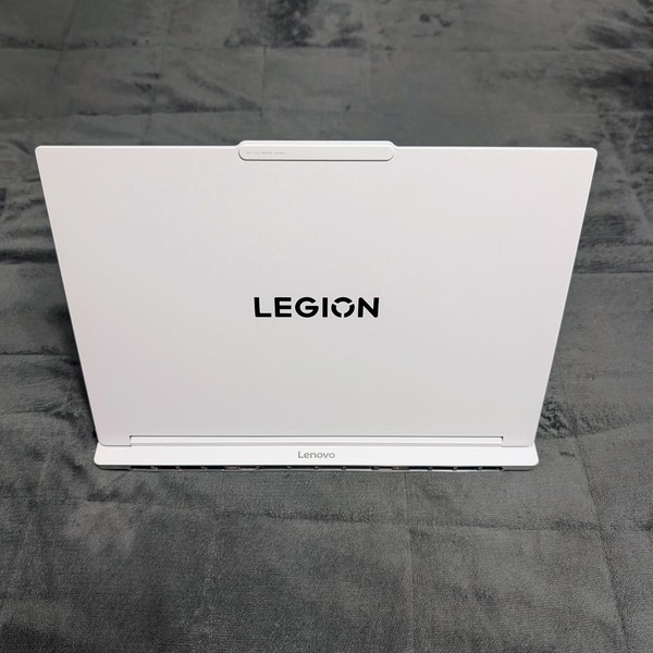Lenovo Legion 7i 16 inch (Gen 10) - 1 TB, White, 16 GB, Intel Core Ultra 7