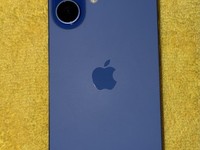 Apple iPhone 16