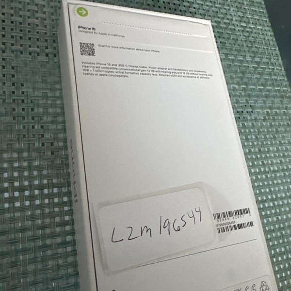 Apple iPhone 16 - Unlocked, 128 GB, Pink, A3081