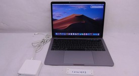 Good
													MacBook Pro 2017 (With Touch Bar) - 13" - Gray, 256 GB, 16 GB, photo 1 of 20