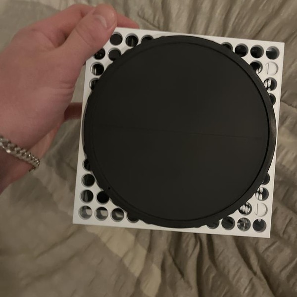 Xbox Series X (2020) - 1 TB, Robot White, All-Digital