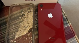 Mint
													Apple iPhone Xr - AT&T, Red, 64 GB, A1984, photo 3 of 13