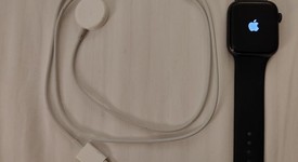 Good
													Apple Watch Series 5 44mm - Gray, A2093 - GPS, Aluminum, photo 3 of 4