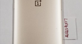 Good
													OnePlus 3 - Unlocked, Gold, 64 GB, photo 1 of 3