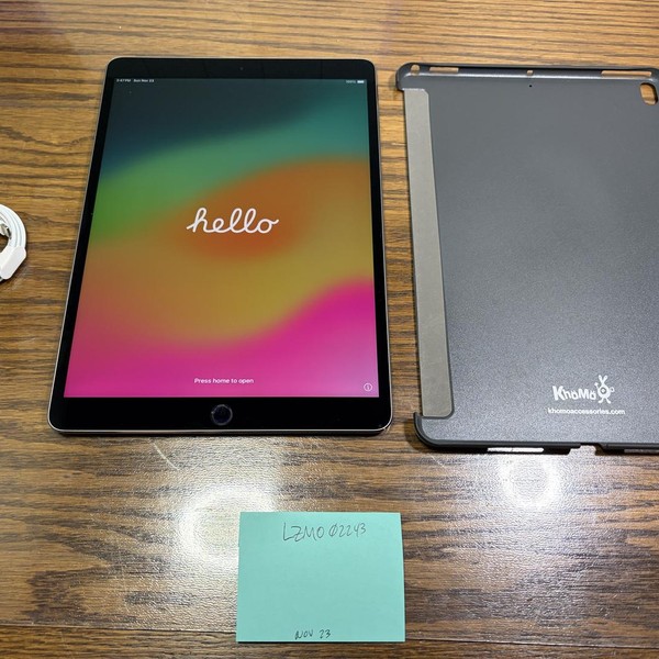 Apple iPad Pro 10.5 inch - Wi-Fi, 64 GB, Gray