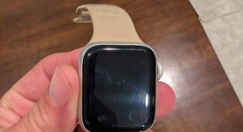 Good
													Apple Watch SE 2nd Gen 40mm - Silver, A2722 - GPS, Aluminum, photo 5 of 6